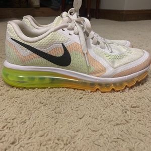 Womens Nike Air Max
